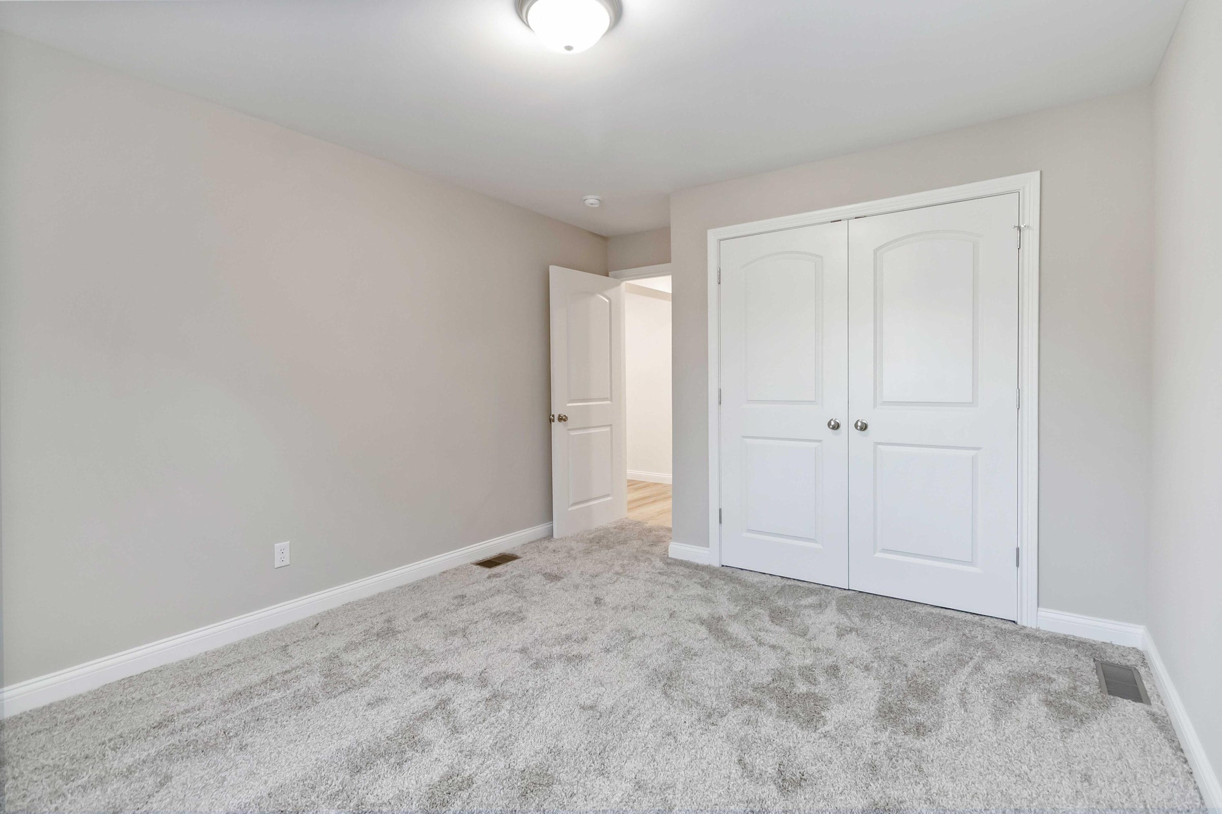 Richmond, Kentucky, 40475, United States, 4 Bedrooms Bedrooms, ,4 BathroomsBathrooms,Residential,For Sale,1943491