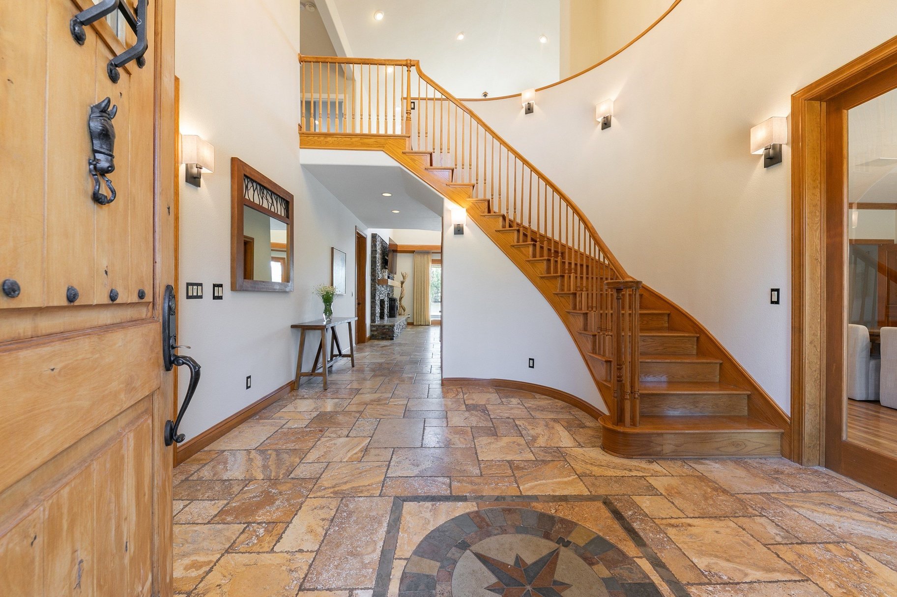  A Rare Lakefront Estate in the Heart of Reno no in One of Northern Nevada