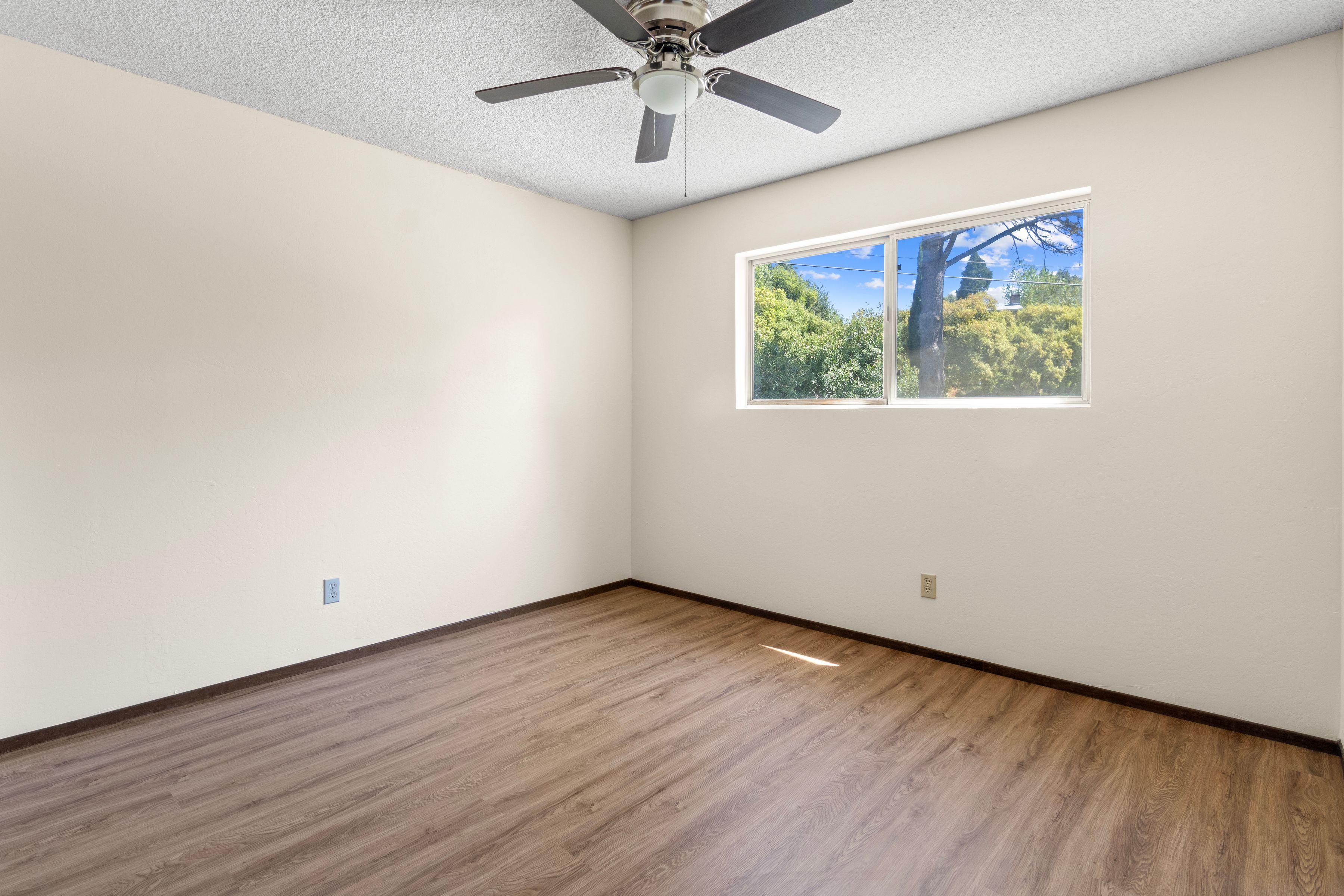  4805 Hawaina Way - 物件實景