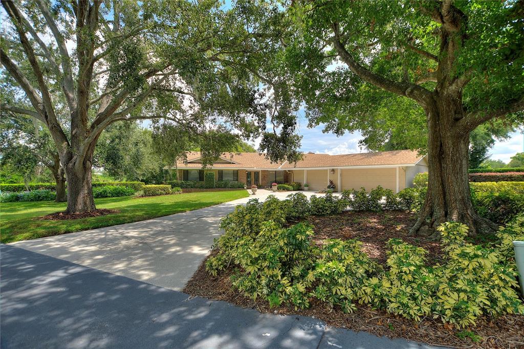Winter Haven, Florida, 33881, United States, 4 Bedrooms Bedrooms, ,3 BathroomsBathrooms,Residential,For Sale,1911221