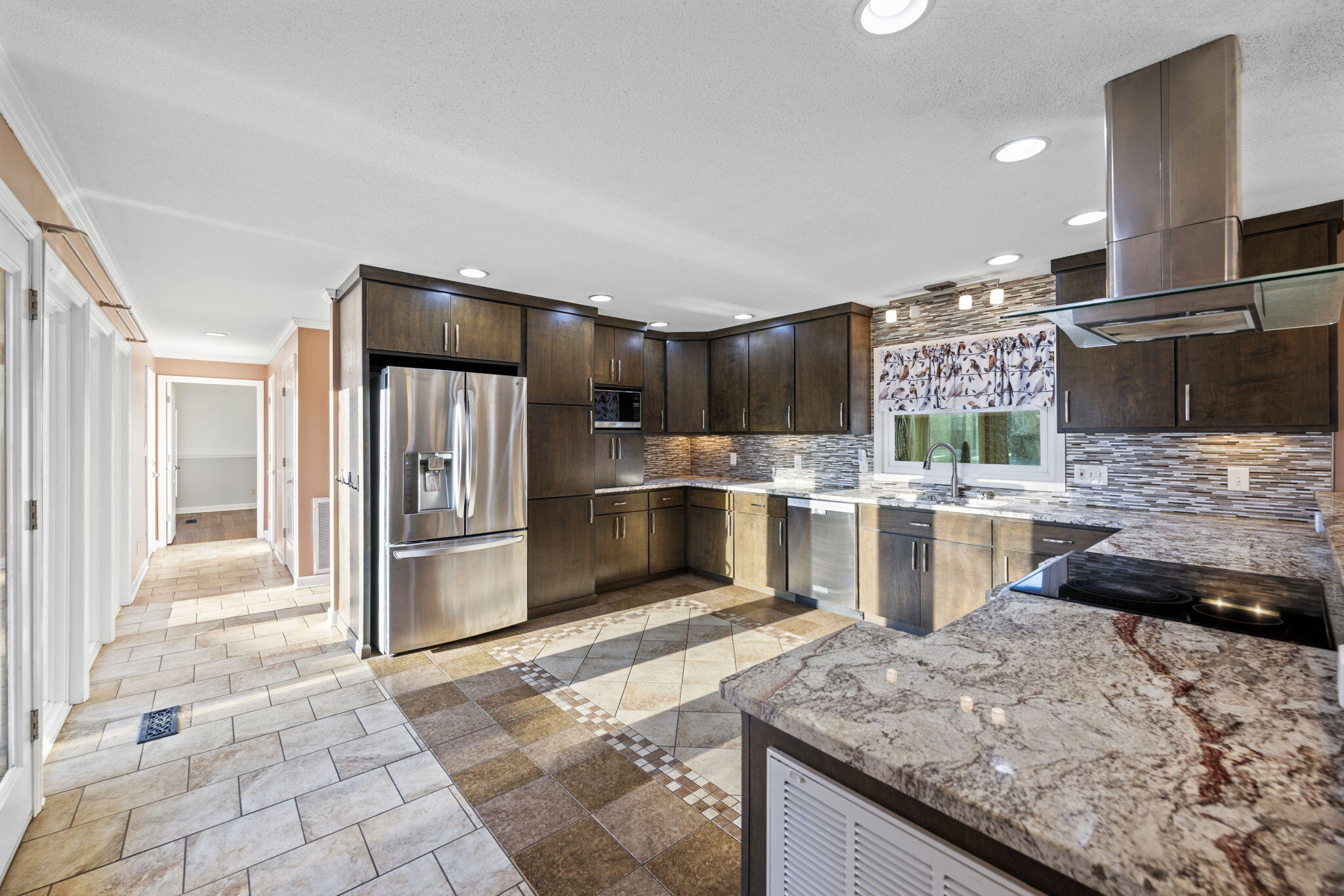 Cleveland, Tennessee, 37312, United States, 3 Bedrooms Bedrooms, ,4 BathroomsBathrooms,Residential,For Sale,1988067