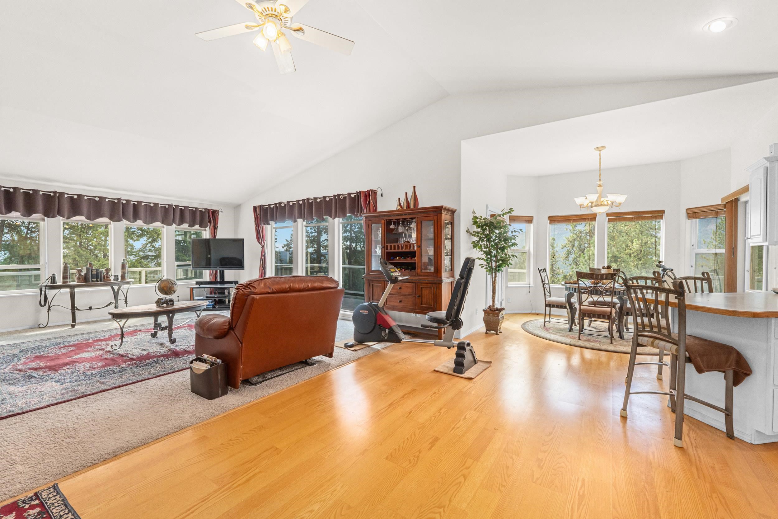 Addy, Washington, 99101, United States, 3 Bedrooms Bedrooms, ,3 BathroomsBathrooms,Residential,For Sale,1978880