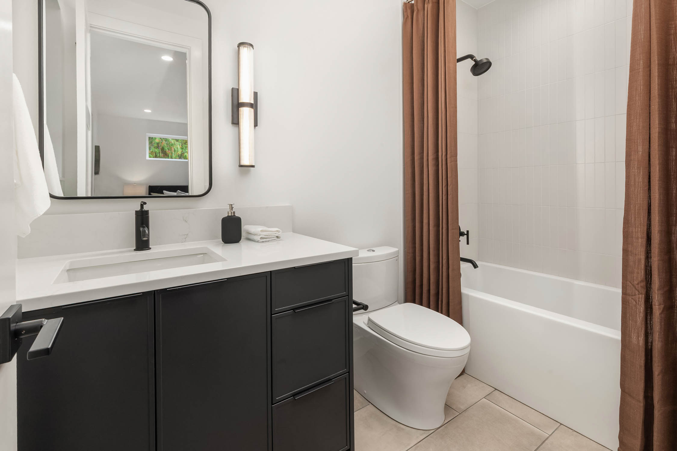  10620 NE 28th Place, Bellevue, WA 98004 - 物件實景