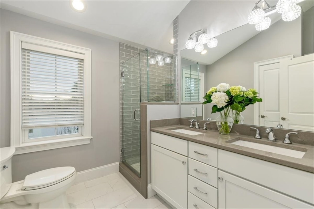 Danvers, Massachusetts, 01923, United States, 2 Bedrooms Bedrooms, ,3 BathroomsBathrooms,Residential,For Sale,1994668