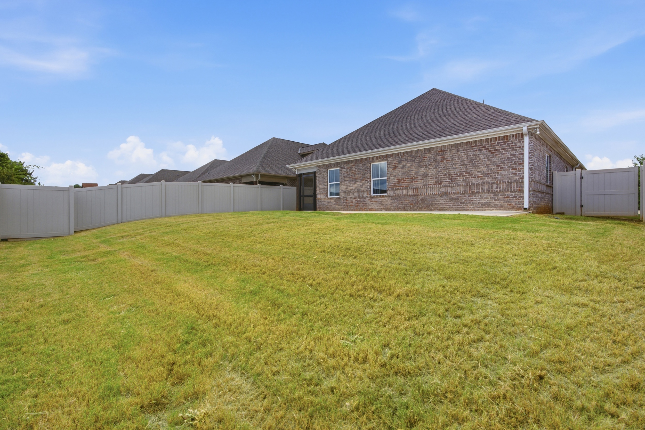  15543 Ironcrest Drive - 物件實景