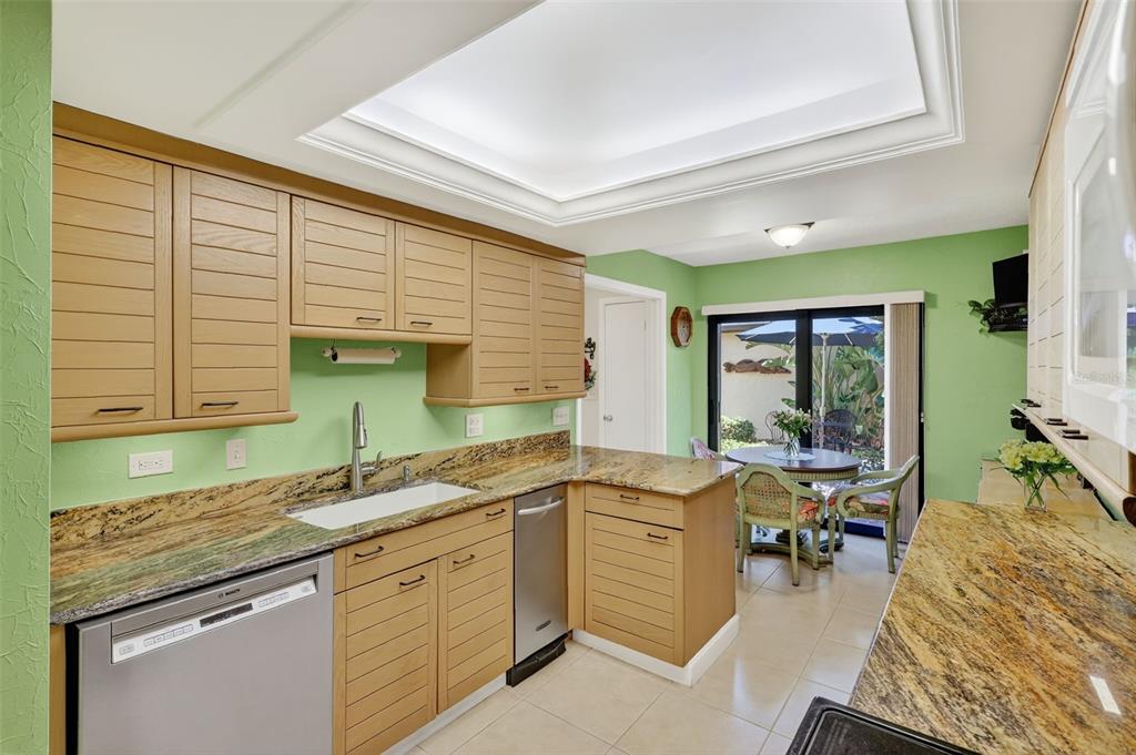 Largo, Florida, 33774, United States, 3 Bedrooms Bedrooms, ,3 BathroomsBathrooms,Residential,For Sale,1965170