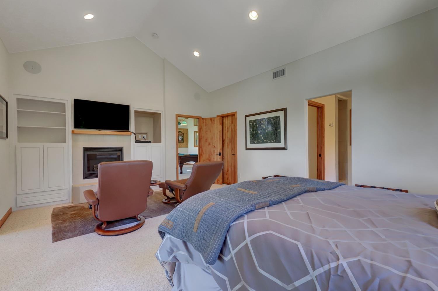 Nevada City, California, 95959, United States, 3 Bedrooms Bedrooms, ,3 BathroomsBathrooms,Residential,For Sale,1935026