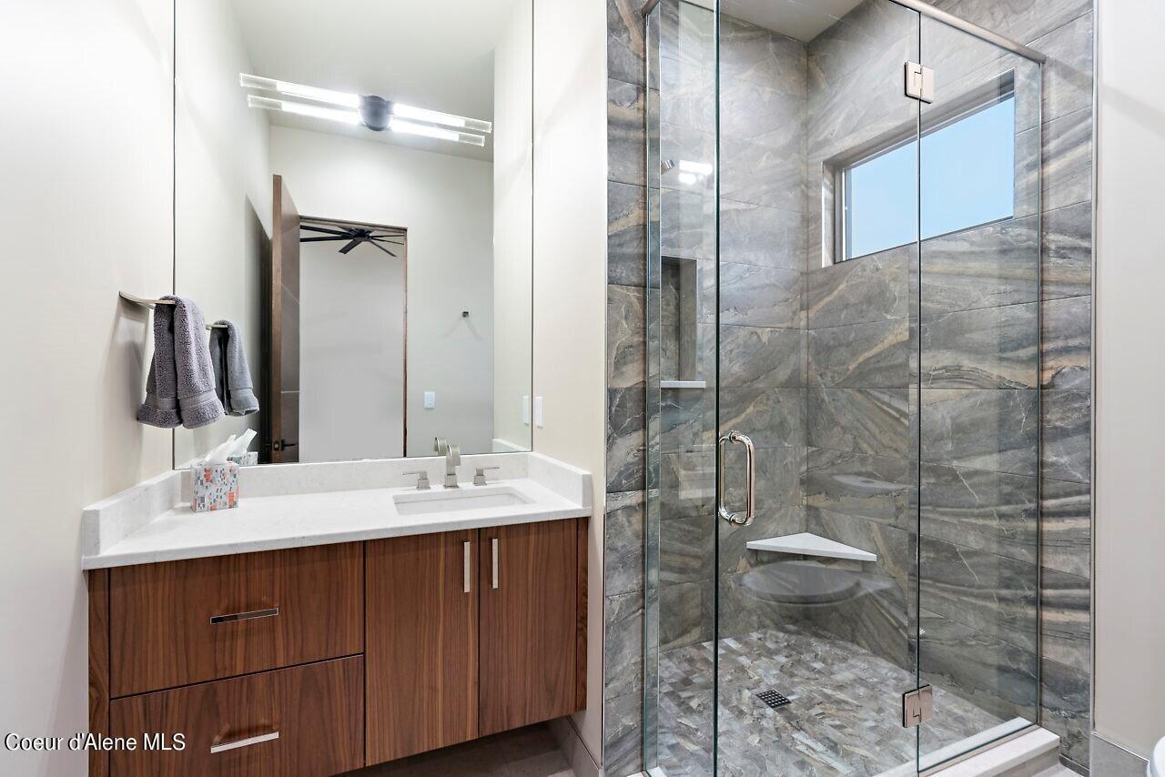 Coeur d'Alene, Idaho, 83814, United States, 4 Bedrooms Bedrooms, ,4 BathroomsBathrooms,Residential,For Sale,1908048