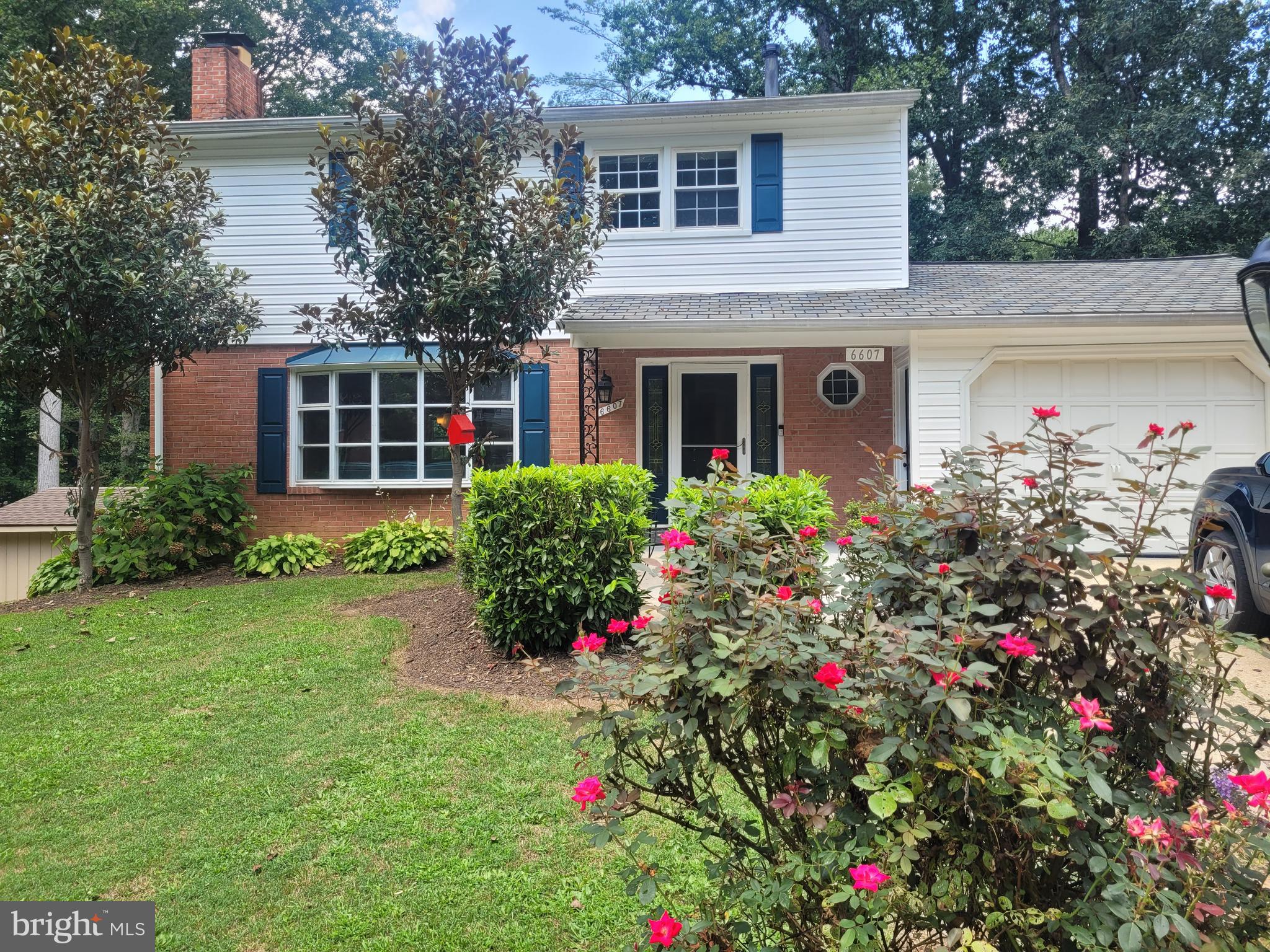 Springfield, Virginia, 22152, United States, 4 Bedrooms Bedrooms, ,4 BathroomsBathrooms,Residential,For Sale,1942783