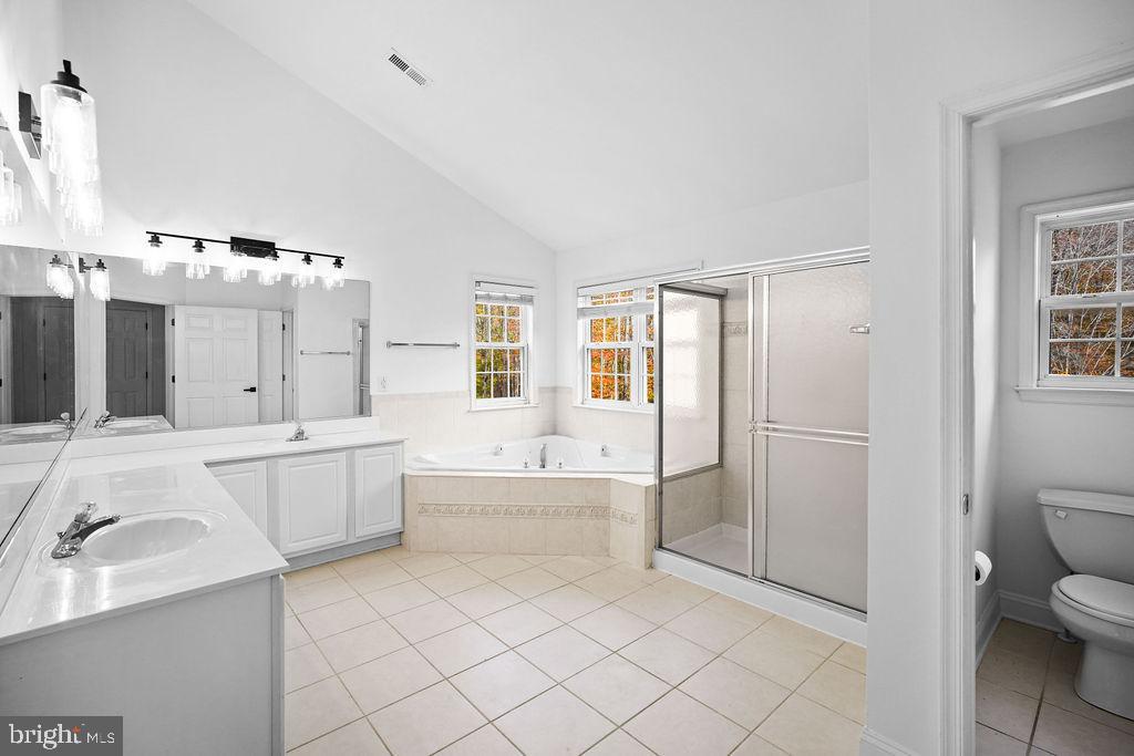 Upper Marlboro, Maryland, 20772, United States, 5 Bedrooms Bedrooms, ,4 BathroomsBathrooms,Residential,For Sale,1988890