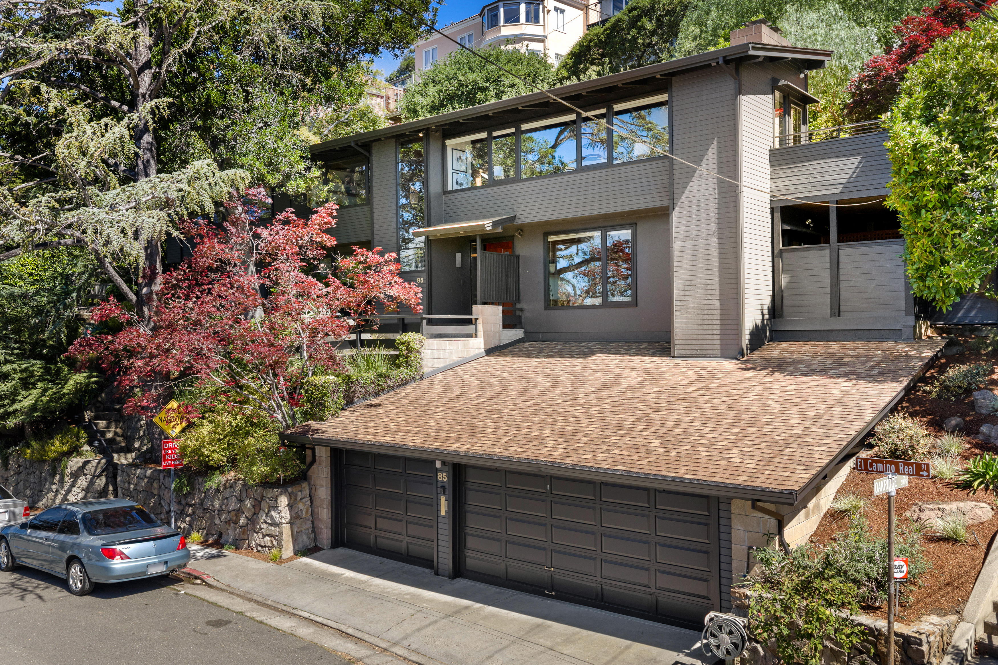  An Architectural Home Framed By Light And Views - 物件實景