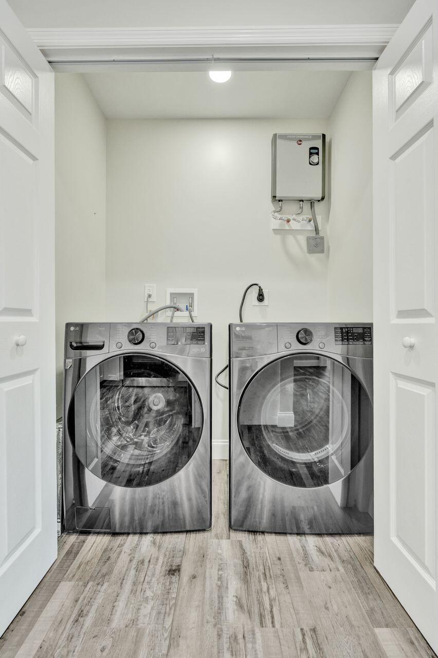 Lake Worth Beach, Florida, 33460, United States, 3 Bedrooms Bedrooms, ,2 BathroomsBathrooms,Residential,For Sale,1992911