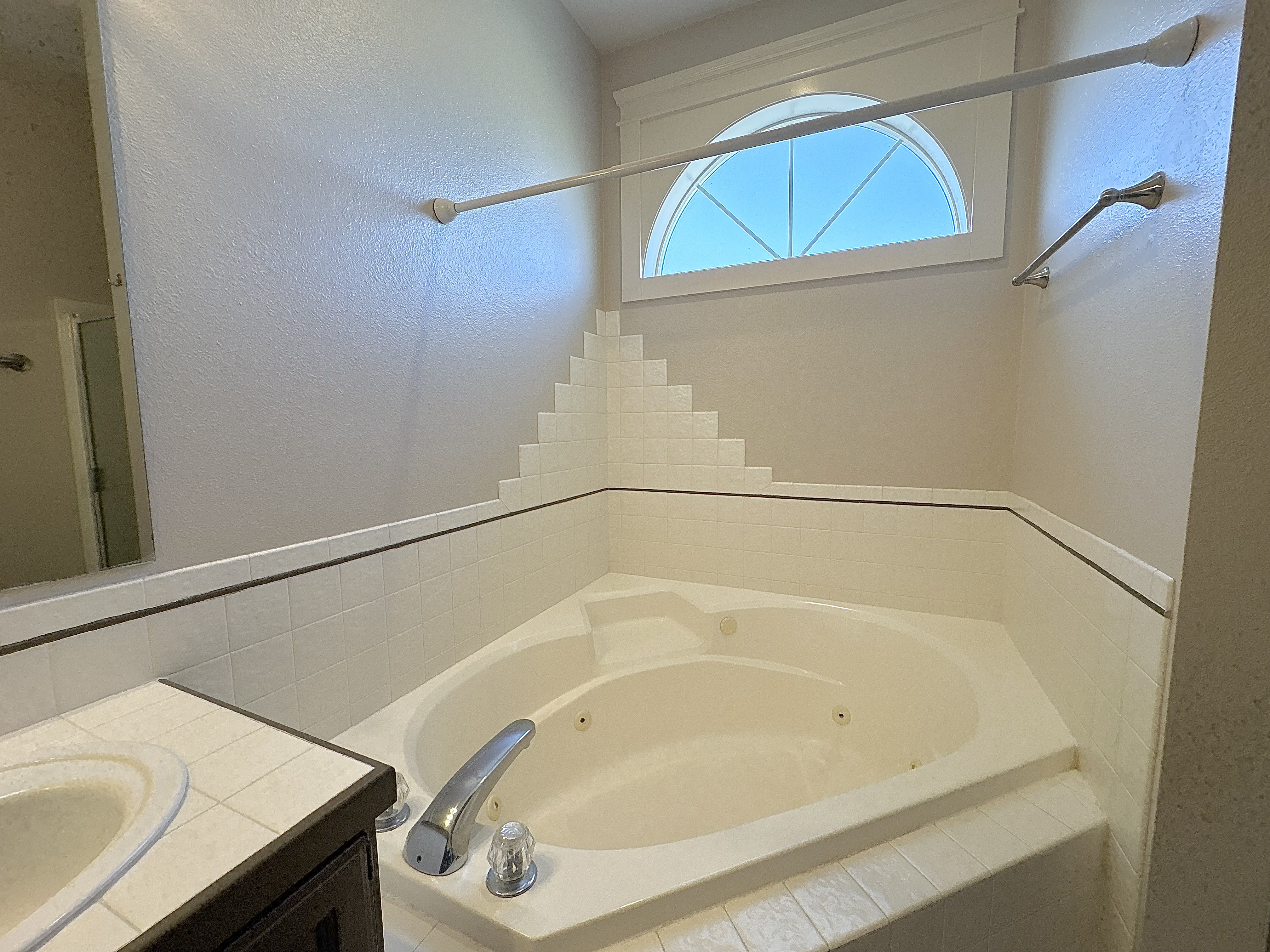 Mountain Home, Idaho, 83647, United States, 4 Bedrooms Bedrooms, ,2 BathroomsBathrooms,Residential,For Sale,1814352