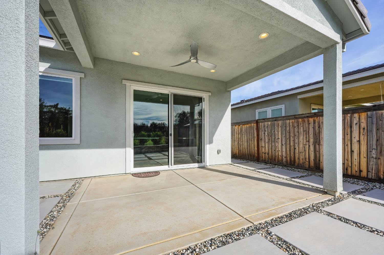 Roseville, California, 95747, United States, 4 Bedrooms Bedrooms, ,4 BathroomsBathrooms,Residential,For Sale,1992933