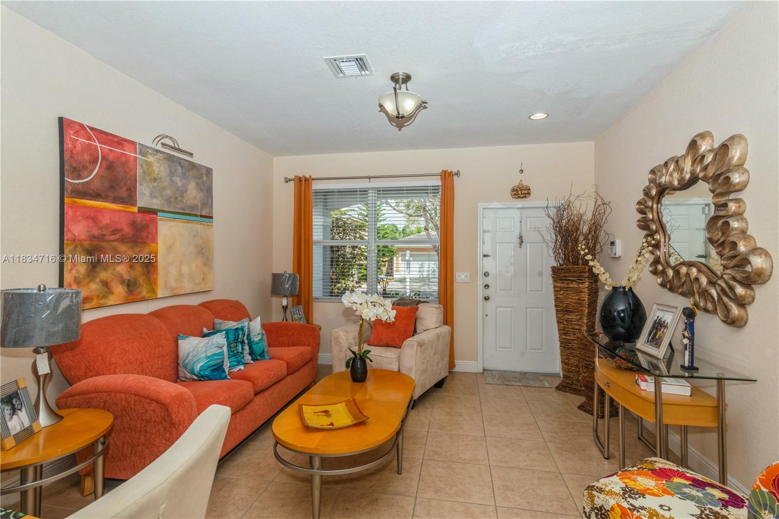 Homestead, Florida, 33033, United States, 5 Bedrooms Bedrooms, ,3 BathroomsBathrooms,Residential,For Sale,1882287