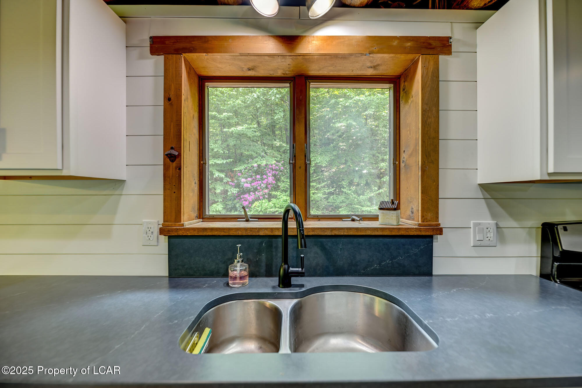 Nescopeck, Pennsylvania, 18635, United States, 3 Bedrooms Bedrooms, ,2 BathroomsBathrooms,Residential,For Sale,1848603