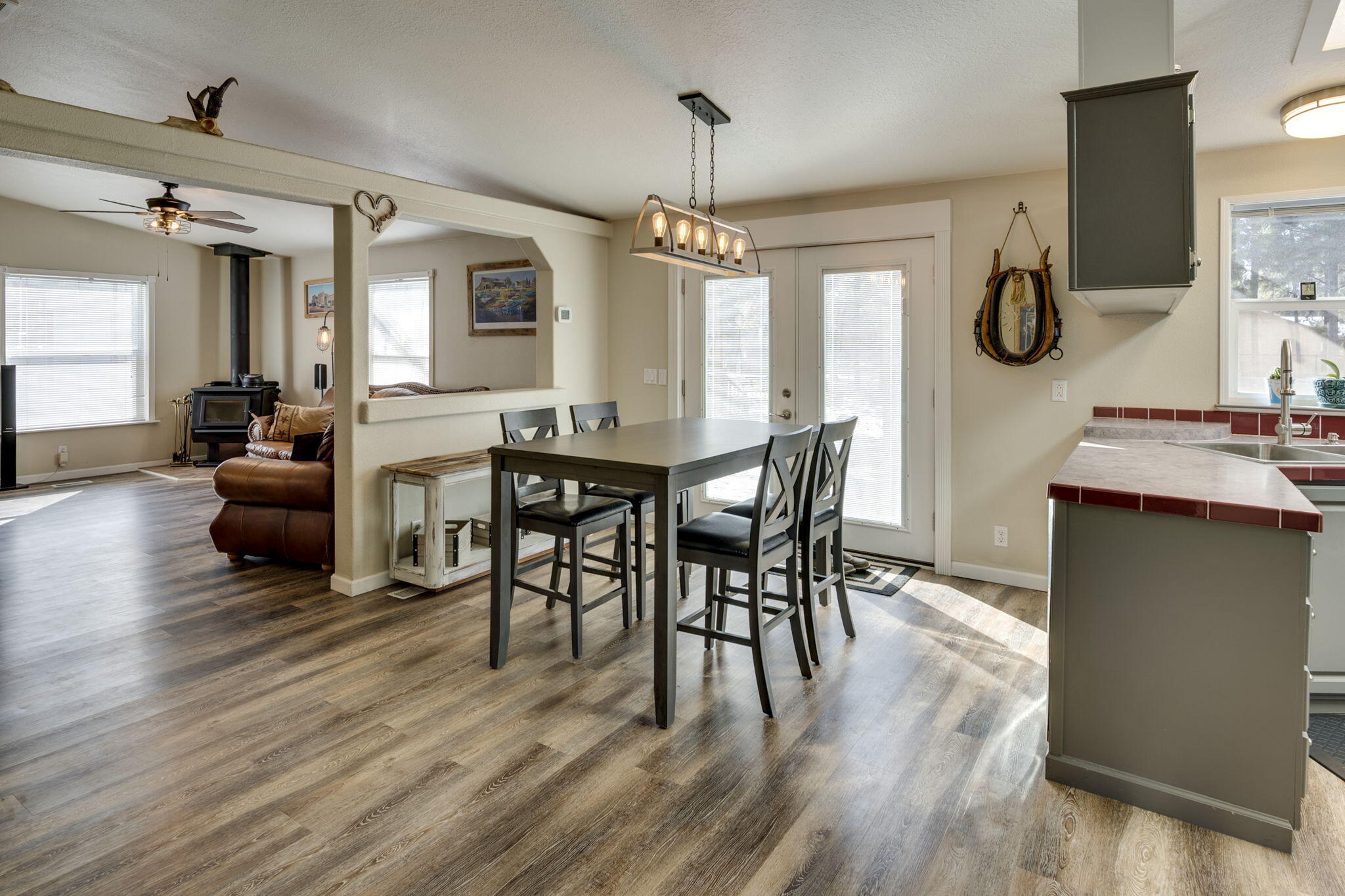 La Pine, Oregon, 97739, United States, 3 Bedrooms Bedrooms, ,2 BathroomsBathrooms,Residential,For Sale,2040090
