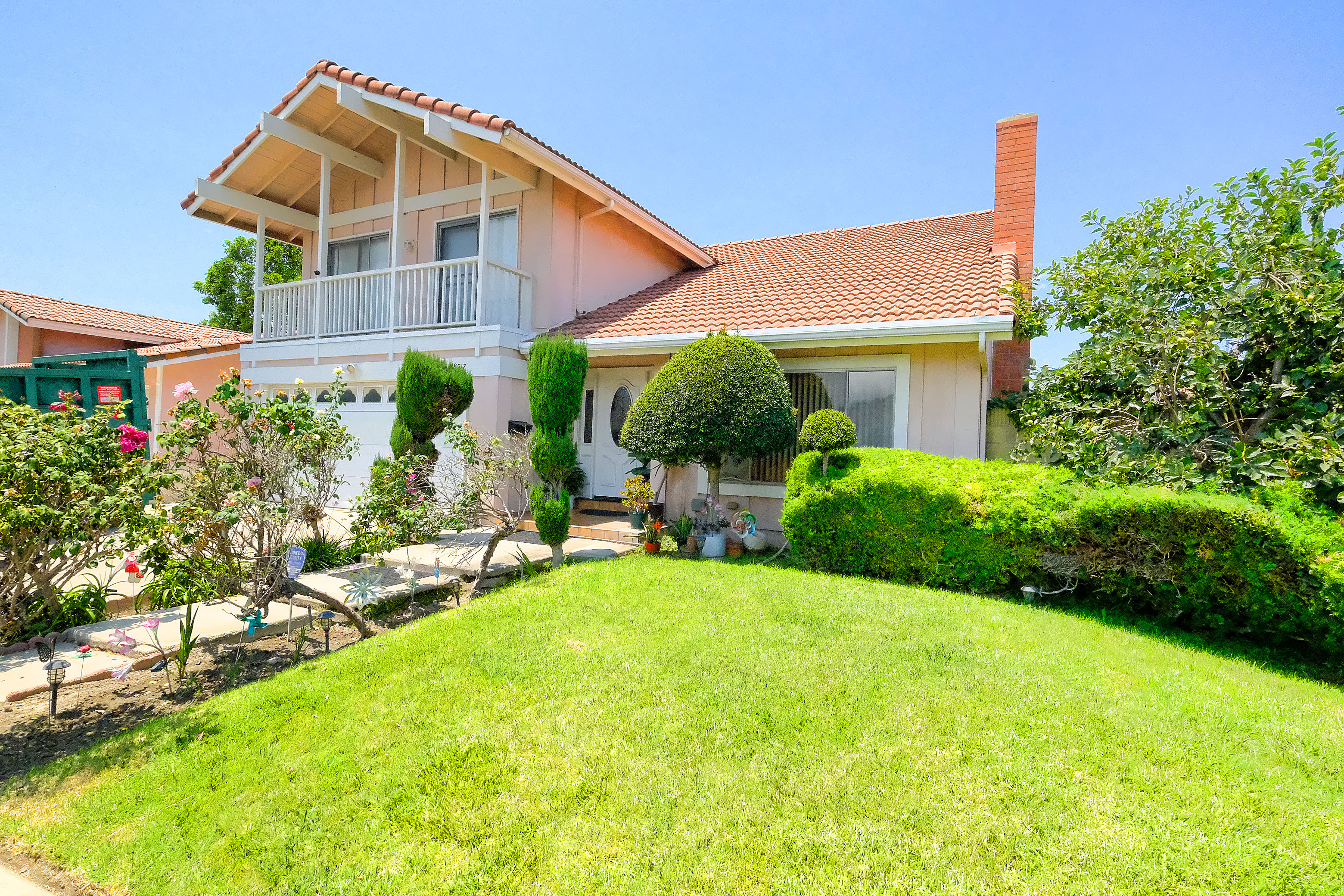Cerritos, California, 90703, United States, 7 Bedrooms Bedrooms, ,2 BathroomsBathrooms,Residential,For Sale,1904390