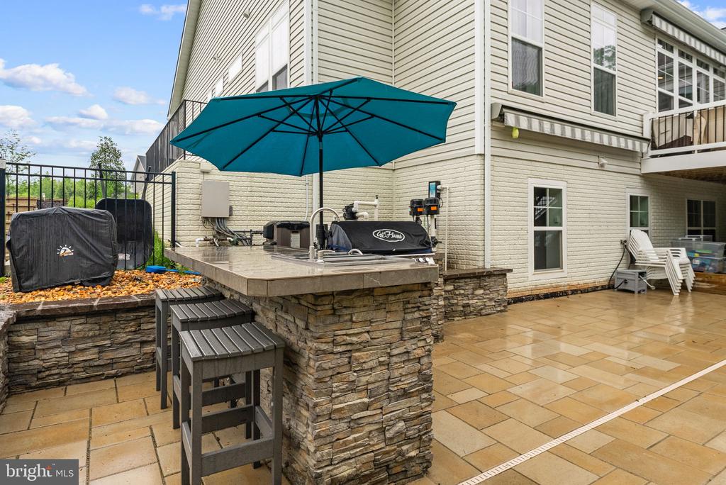 Warrenton, Virginia, 20187, United States, 4 Bedrooms Bedrooms, ,4 BathroomsBathrooms,Residential,For Sale,2048905