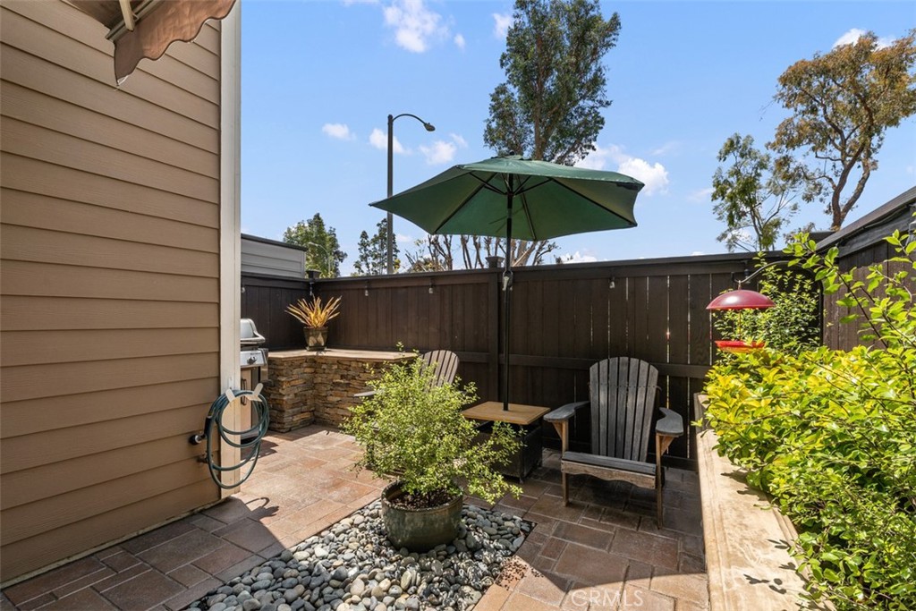 Irvine, California, 92620, United States, 1 Bedroom Bedrooms, ,2 BathroomsBathrooms,Residential,For Sale,1906882