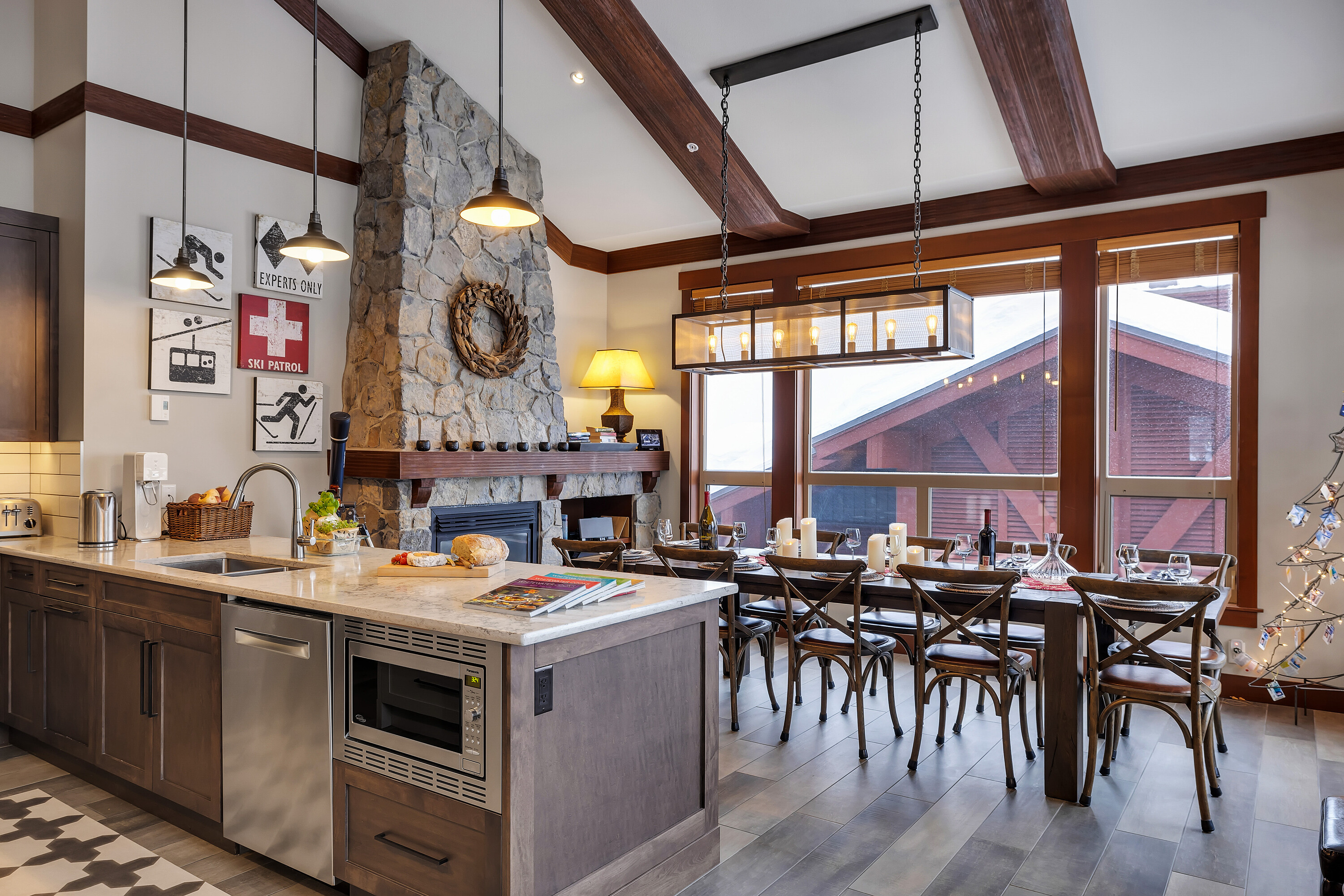  Penthouse Living at Big White - 物件實景
