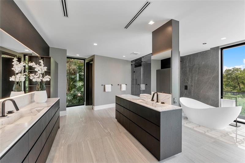 681 Golden Harbour Drive, Boca Raton, Florida, 33432, United States, 6 Bedrooms Bedrooms, ,7 BathroomsBathrooms,Residential,For Sale,681 Golden Harbour Drive,1680950