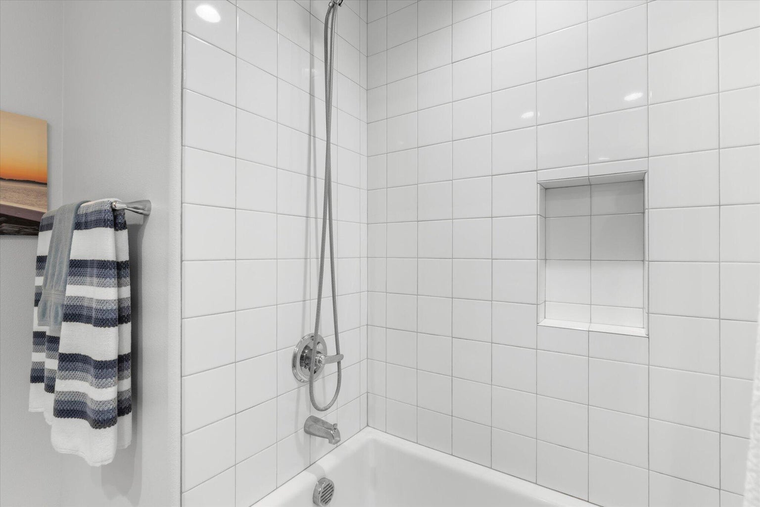 Lake Elsinore, California, 92530, United States, 3 Bedrooms Bedrooms, ,2 BathroomsBathrooms,Residential,For Sale,2007518