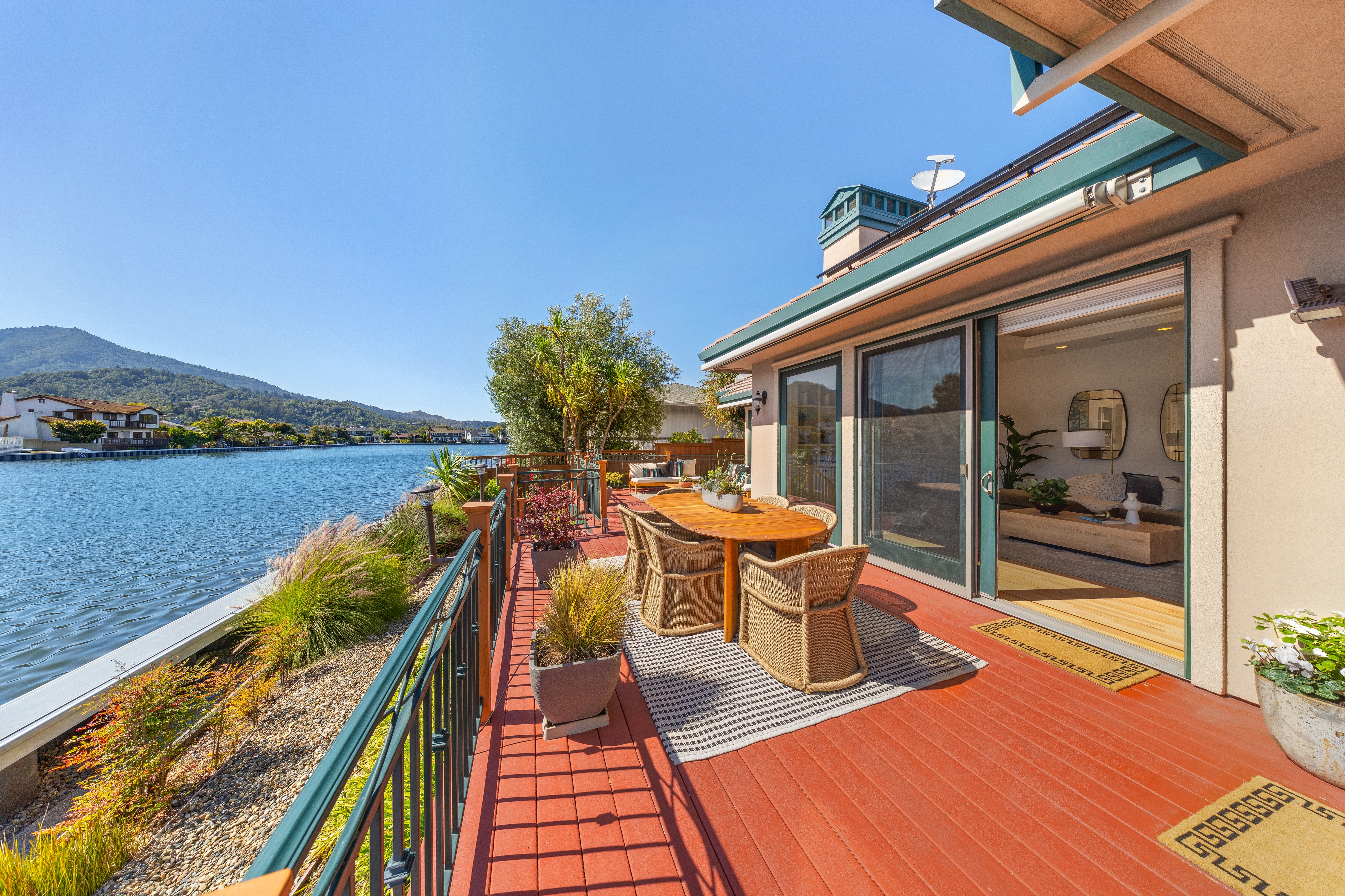  Waterfront Living on the Larkspur Lagoon - 物件實景