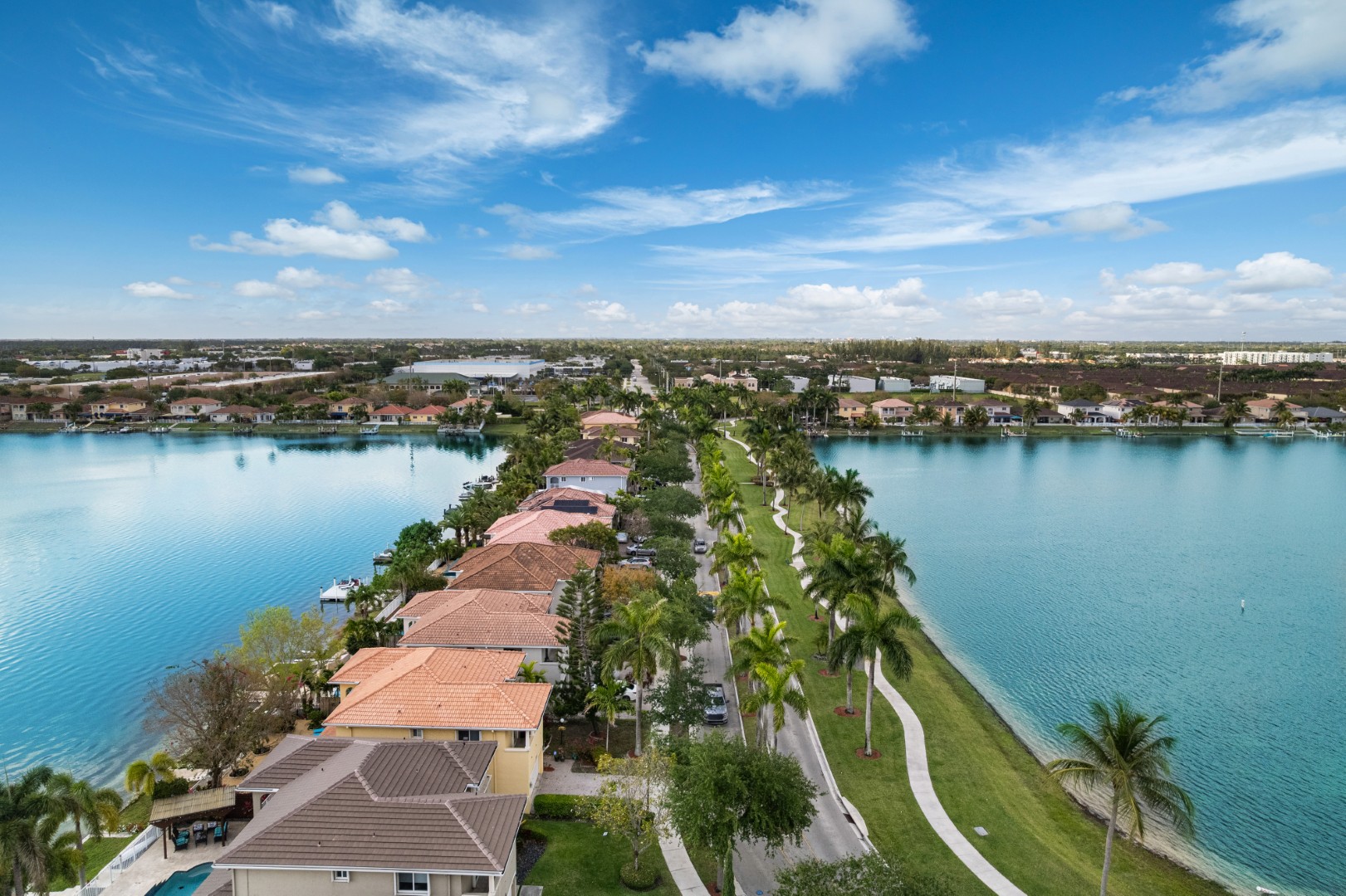 Miami, Florida, 33186, United States, 5 Bedrooms Bedrooms, ,3 BathroomsBathrooms,Residential,For Sale,1765733