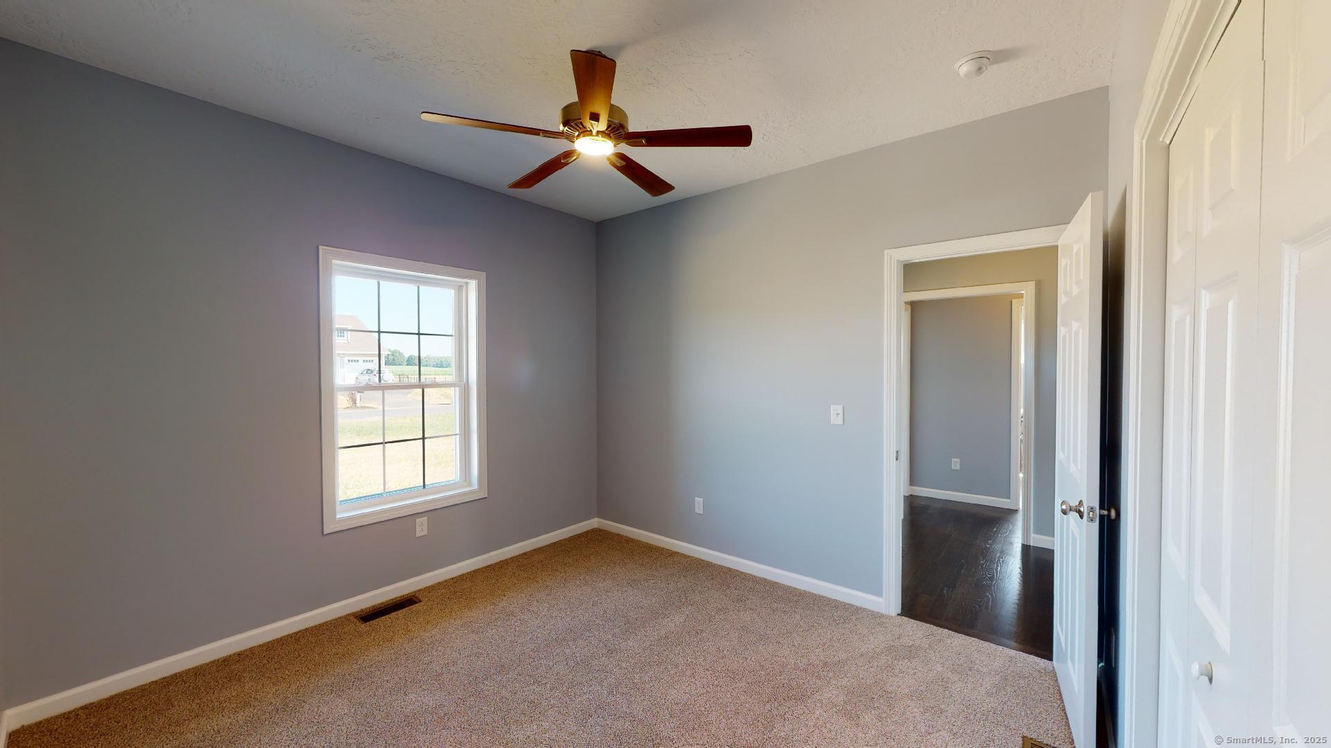Windsor, Connecticut, 06095, United States, 3 Bedrooms Bedrooms, ,2 BathroomsBathrooms,Residential,For Sale,1939906