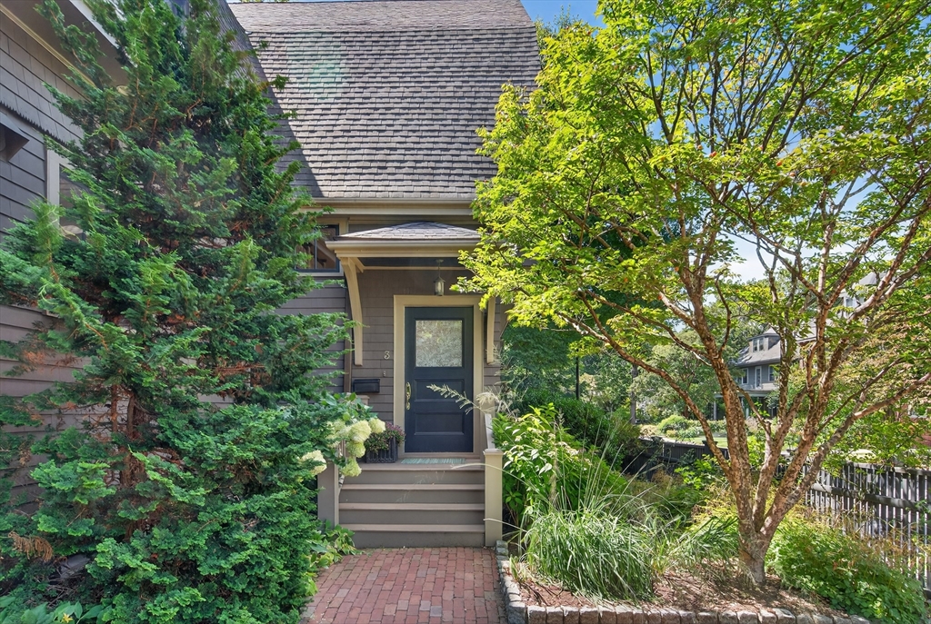 Cambridge, Massachusetts, 02138, United States, 6 Bedrooms Bedrooms, ,7 BathroomsBathrooms,Residential,For Sale,1949717