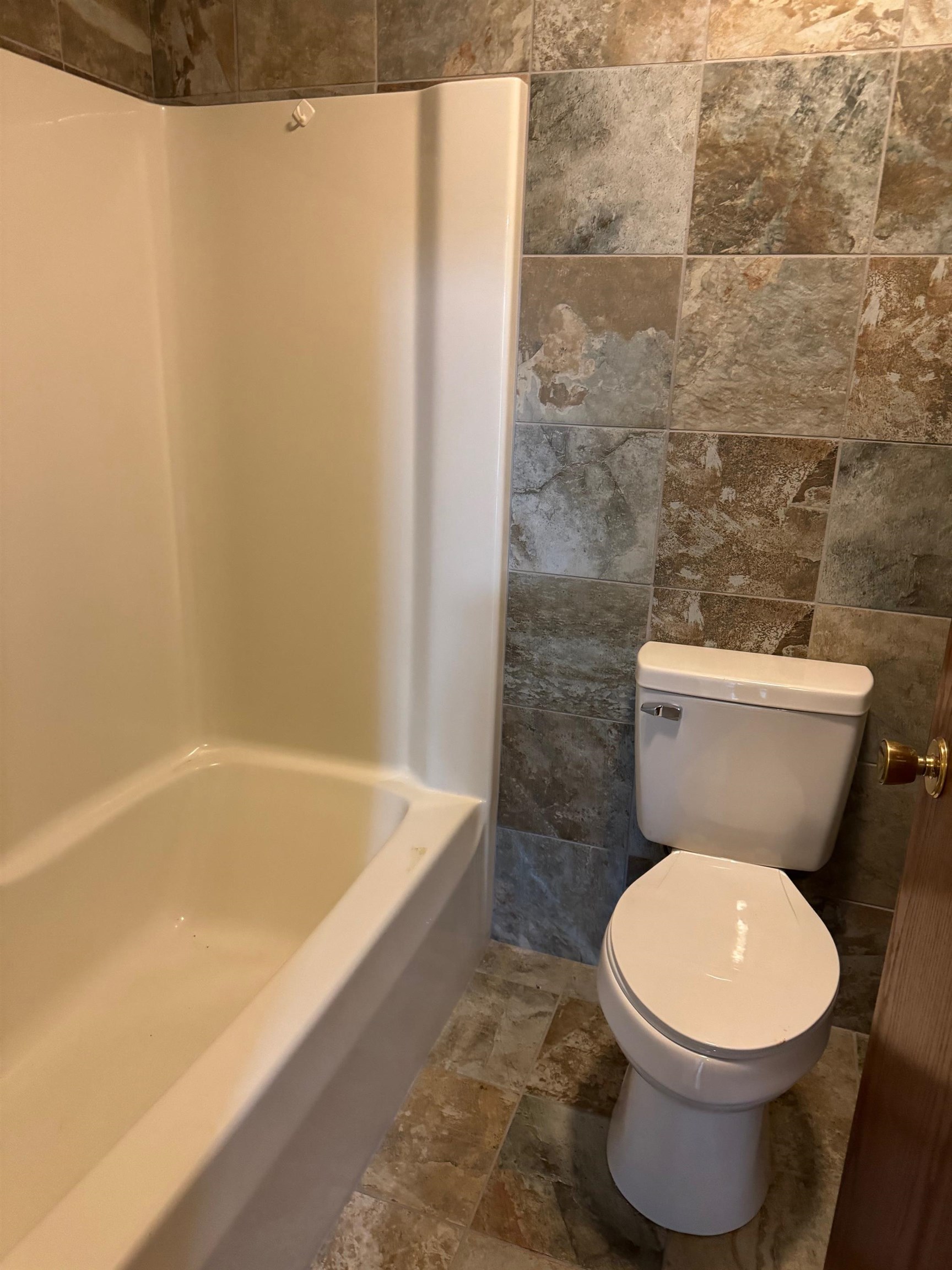 Janesville, Wisconsin, 53546, United States, 6 Bedrooms Bedrooms, ,5 BathroomsBathrooms,Residential,For Sale,1900550