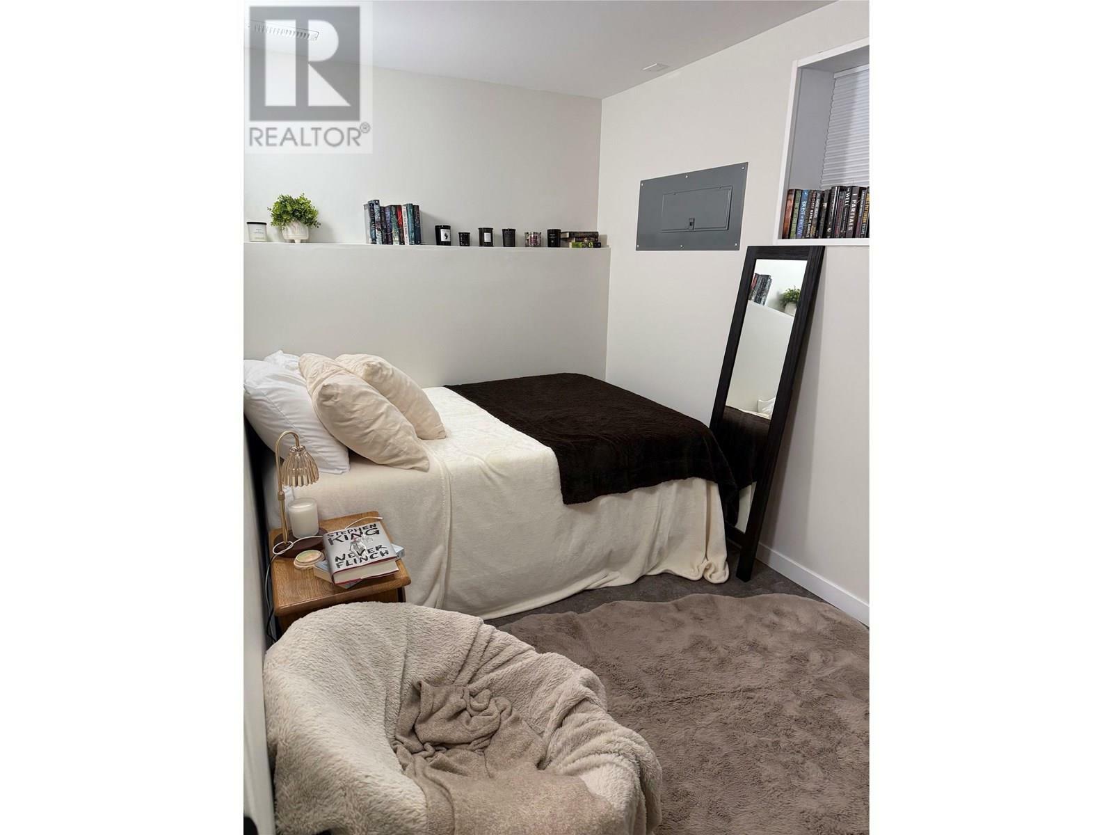 KAMLOOPS, British Columbia, V2H 1L4, CA, 4 Bedrooms Bedrooms, ,2 BathroomsBathrooms,Residential,For Sale,1874935