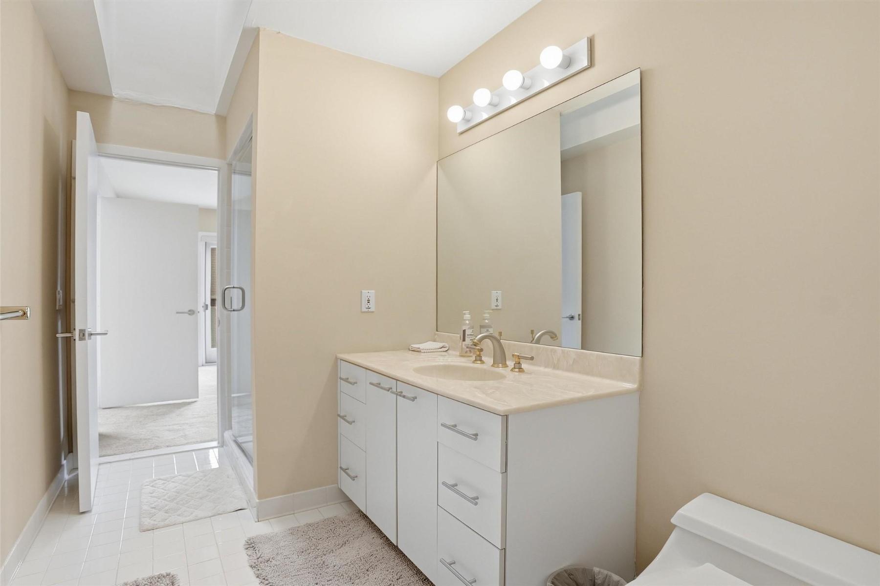  West Bloomfield - 物件實景