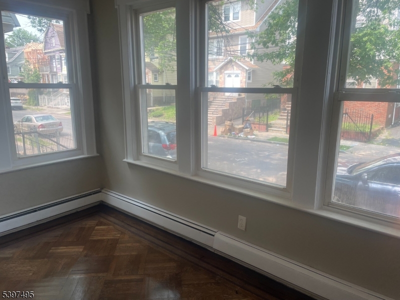 Newark City, New Jersey, 07106, United States, 9 Bedrooms Bedrooms, ,3 BathroomsBathrooms,Residential,For Sale,1992802