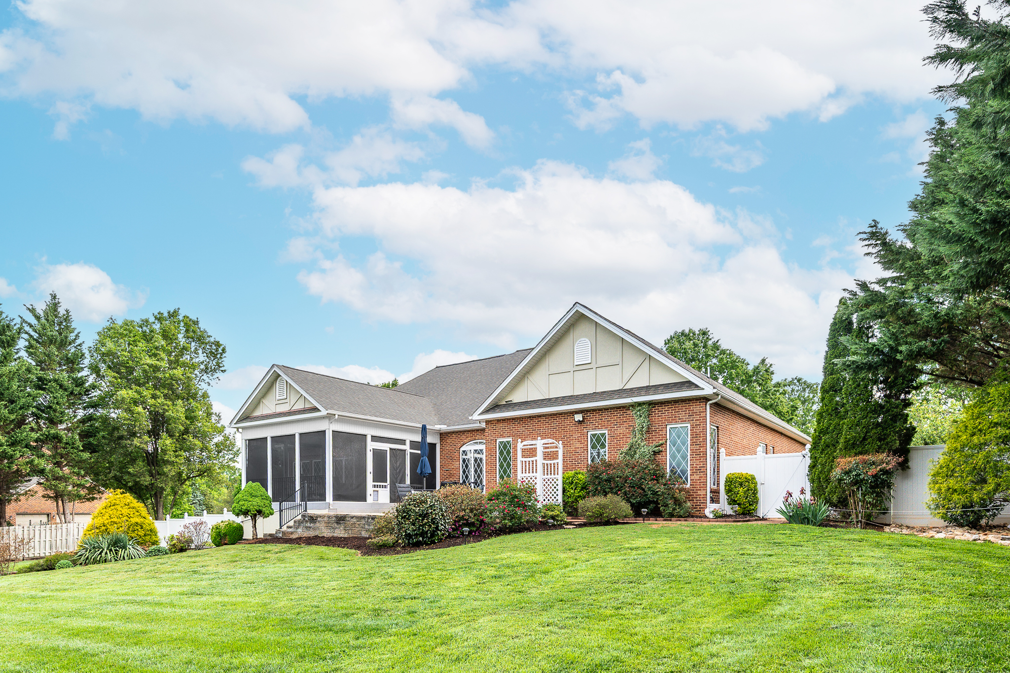 Bedford, Virginia, 24523, United States, 3 Bedrooms Bedrooms, ,2 BathroomsBathrooms,Residential,For Sale,2048776