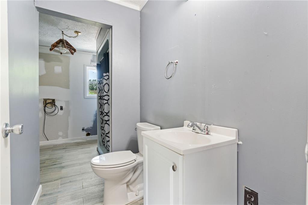 Dahlonega, Georgia, 30533, United States, 4 Bedrooms Bedrooms, ,4 BathroomsBathrooms,Residential,For Sale,1976865