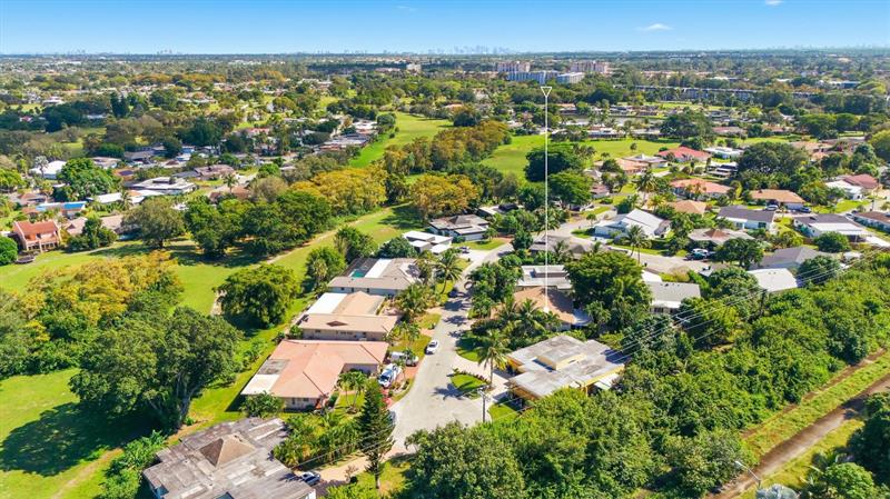 Tamarac, Florida, 33319, United States, 3 Bedrooms Bedrooms, ,2 BathroomsBathrooms,Residential,For Sale,1989471