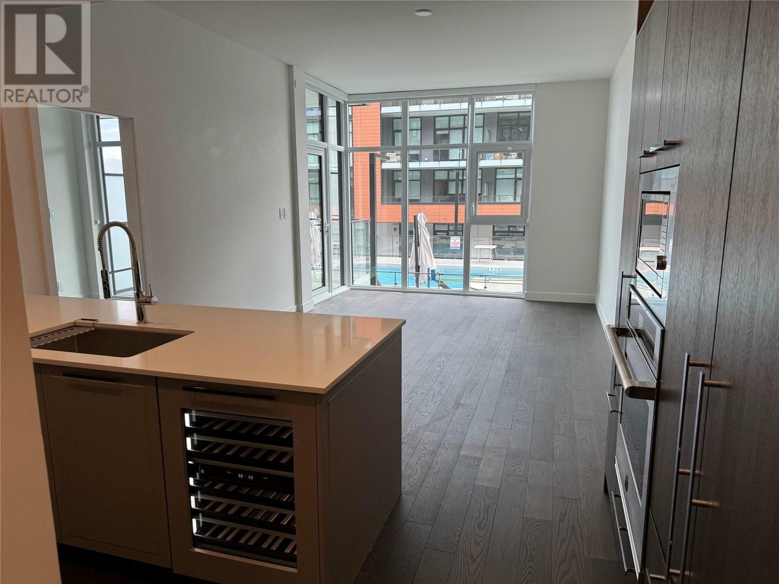 KELOWNA, British Columbia, V1W 3S9, CA, 2 Bedrooms Bedrooms, ,2 BathroomsBathrooms,Residential,For Sale,1882602