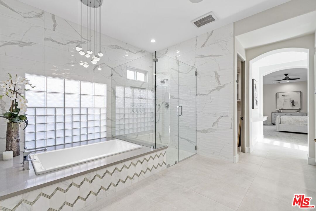 Palm Desert, California, 92211, United States, 3 Bedrooms Bedrooms, ,4 BathroomsBathrooms,Residential,For Sale,1997361