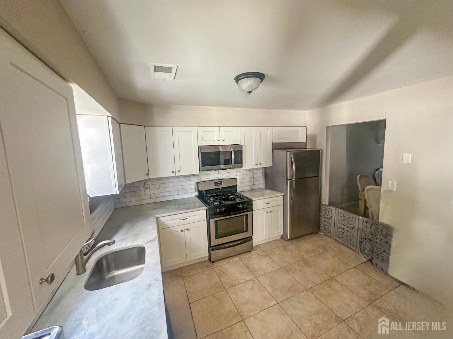 Franklin Twsp, New Jersey, 08873, United States, 3 Bedrooms Bedrooms, ,3 BathroomsBathrooms,Residential,For Sale,1942876