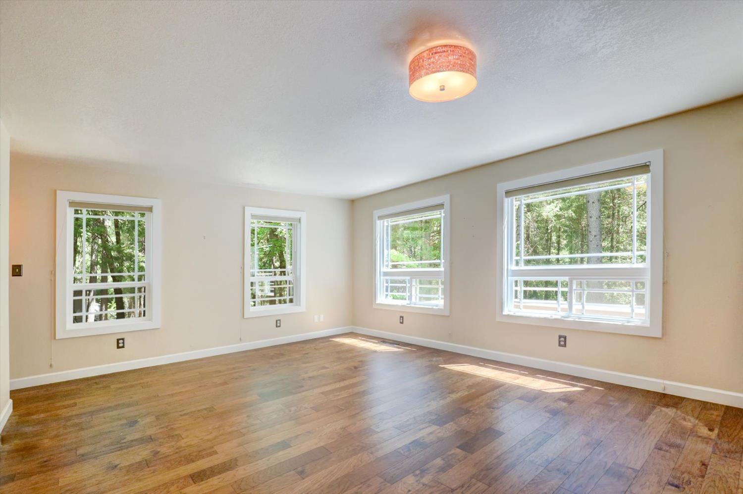 Nevada City, California, 95959, United States, 4 Bedrooms Bedrooms, ,4 BathroomsBathrooms,Residential,For Sale,1921585