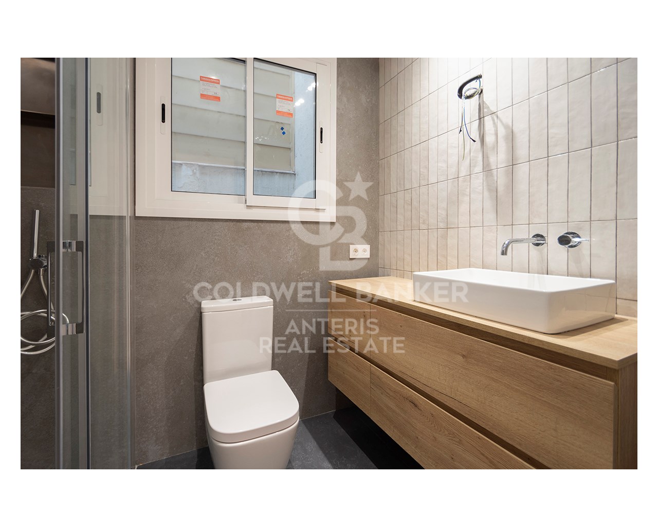 Barcelona, Catalonia, ES, 2 Bedrooms Bedrooms, ,1 BathroomBathrooms,Residential,For Sale,1688739