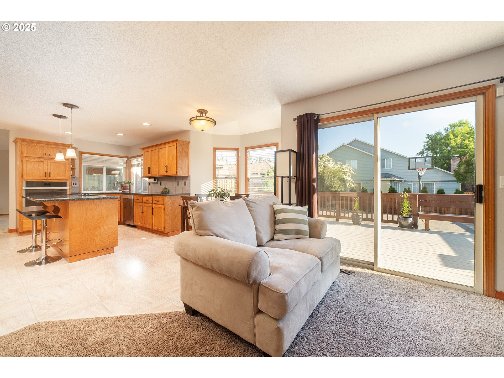 Clackamas, Oregon, 97015, United States, 3 Bedrooms Bedrooms, ,2 BathroomsBathrooms,Residential,For Sale,1868784