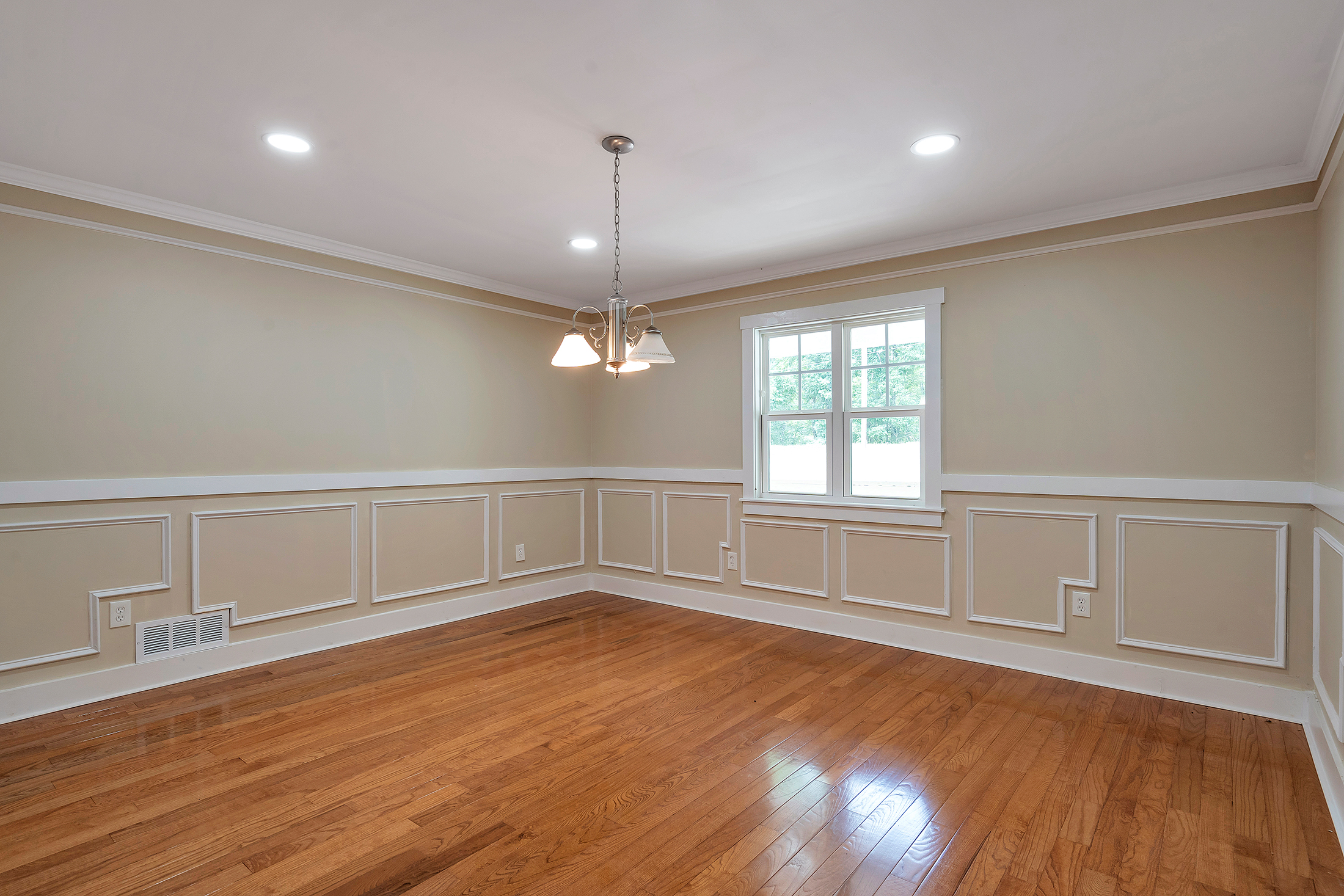  Custom Home on Two Private Acres - 物件實景