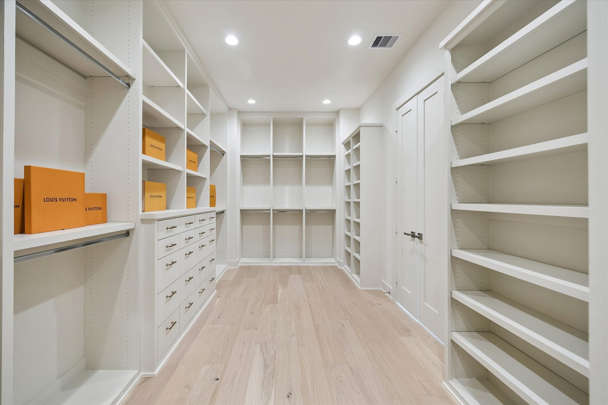  2203 Cheshire Lane - 物件實景