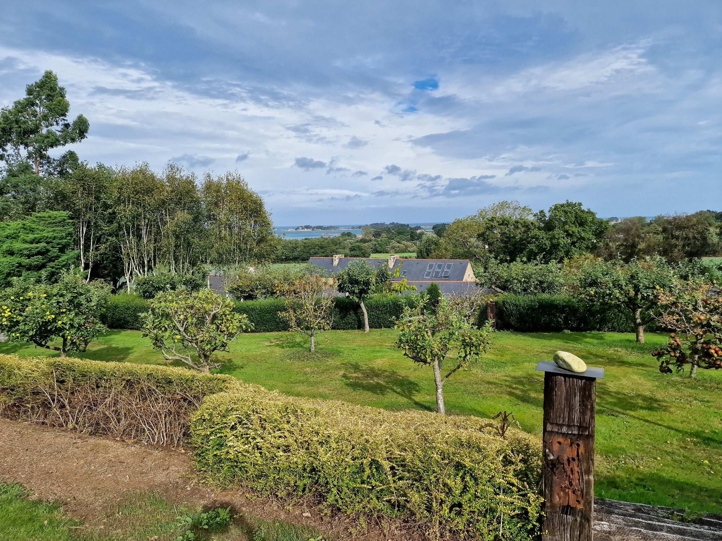  Marvellous property with a 5 acres park overlooking the sea bewteen Buguélès an… - 物件實景