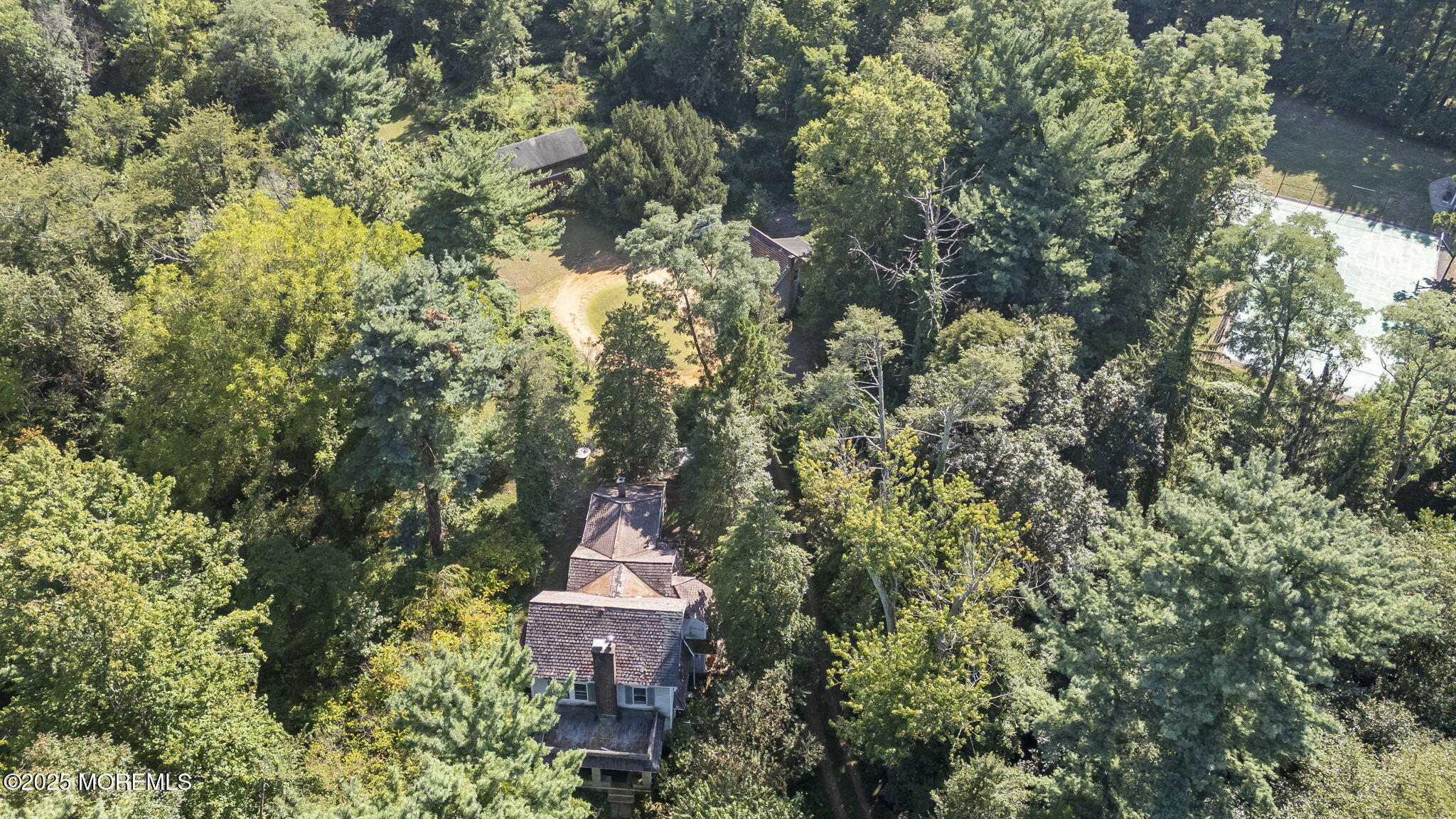 Freehold, New Jersey, 07728, United States, 4 Bedrooms Bedrooms, ,2 BathroomsBathrooms,Residential,For Sale,2005222