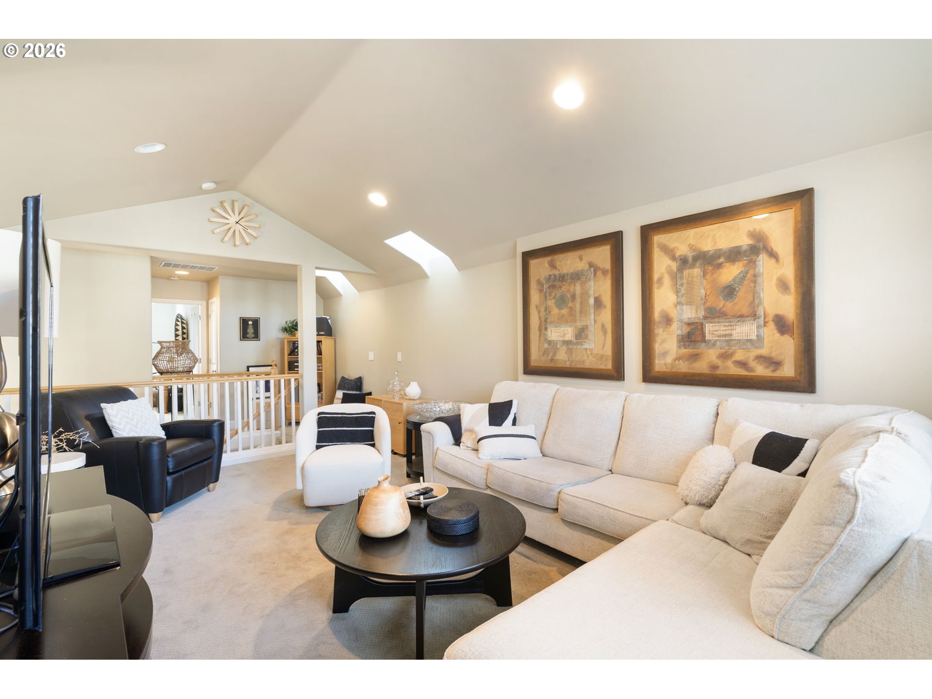 Portland, Oregon, 97229, United States, 2 Bedrooms Bedrooms, ,2 BathroomsBathrooms,Residential,For Sale,2016039