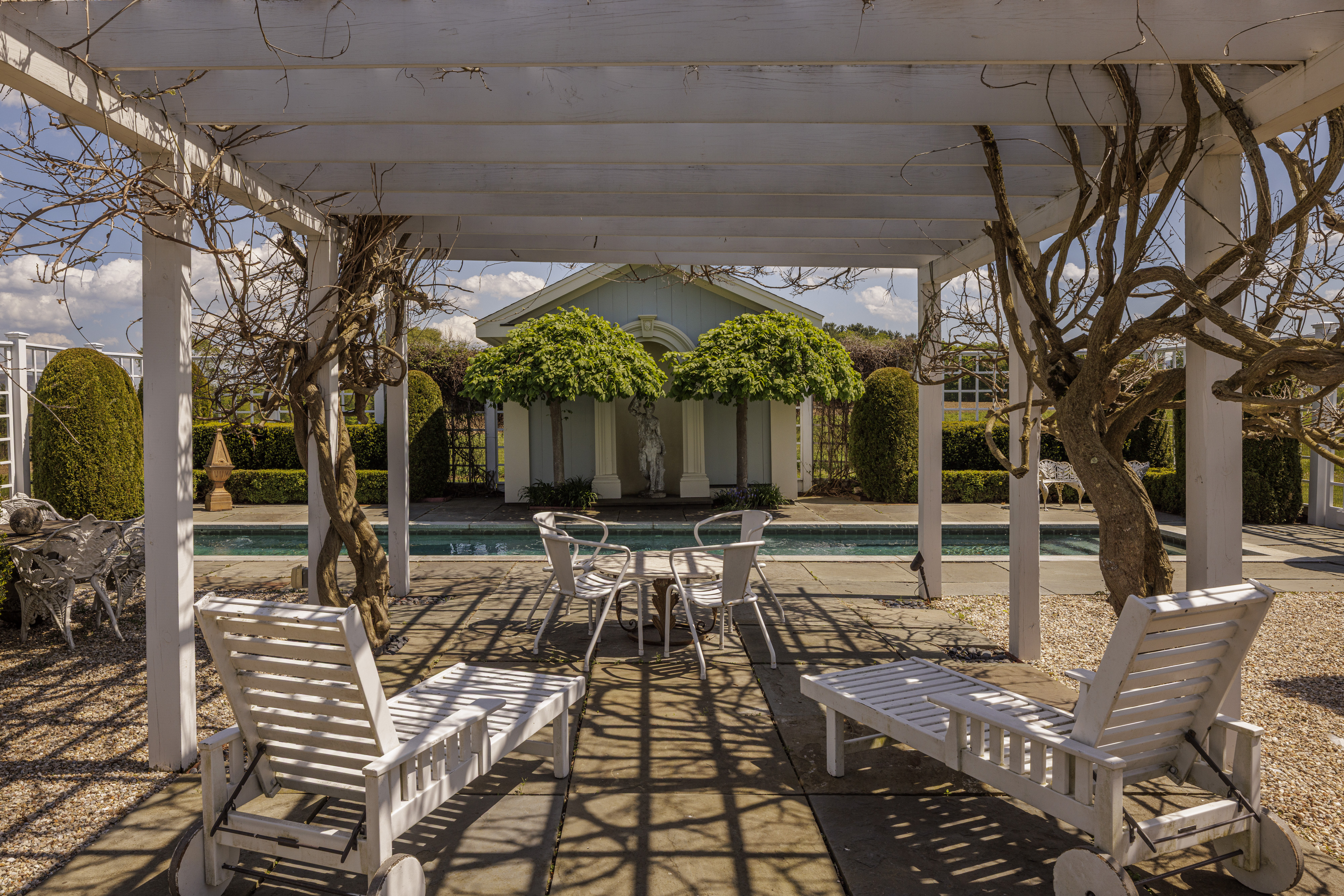  Exquisite Contemporary Neoclassical Villa on Seven Acres with Sweeping Rural Vie - 物件實景